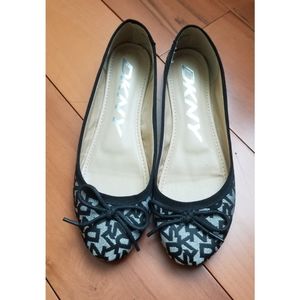 DKNY Flats